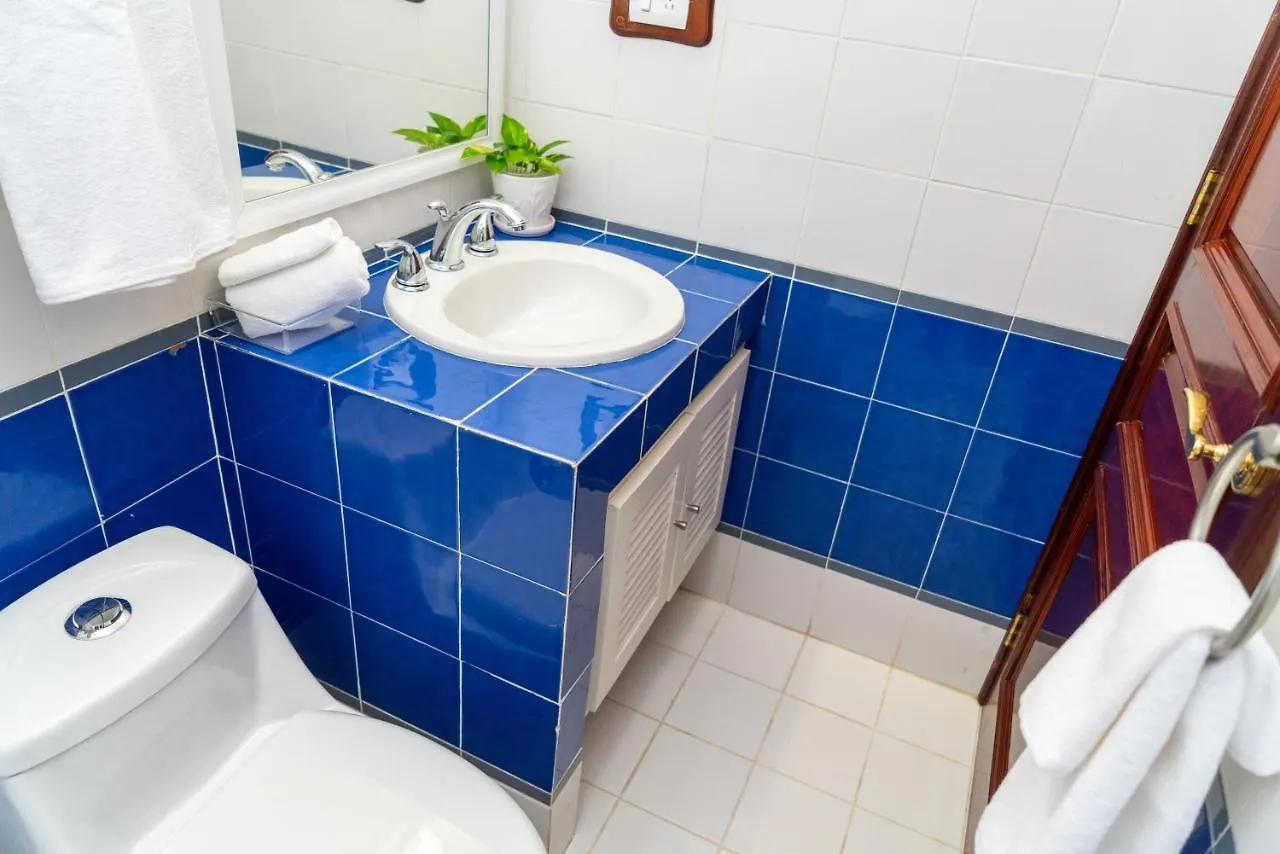 Magnifica Villa Palmeras Luxurious 4 Bedroom 6 Bds 4 Ba Private Pool Lagoon Front Super Fast Wifi Cancun 0*,  Mexico