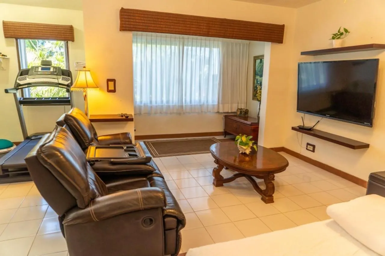 Magnifica Villa Palmeras Luxurious 4 Bedroom 6 Bds 4 Ba Private Pool Lagoon Front Super Fast Wifi Cancun