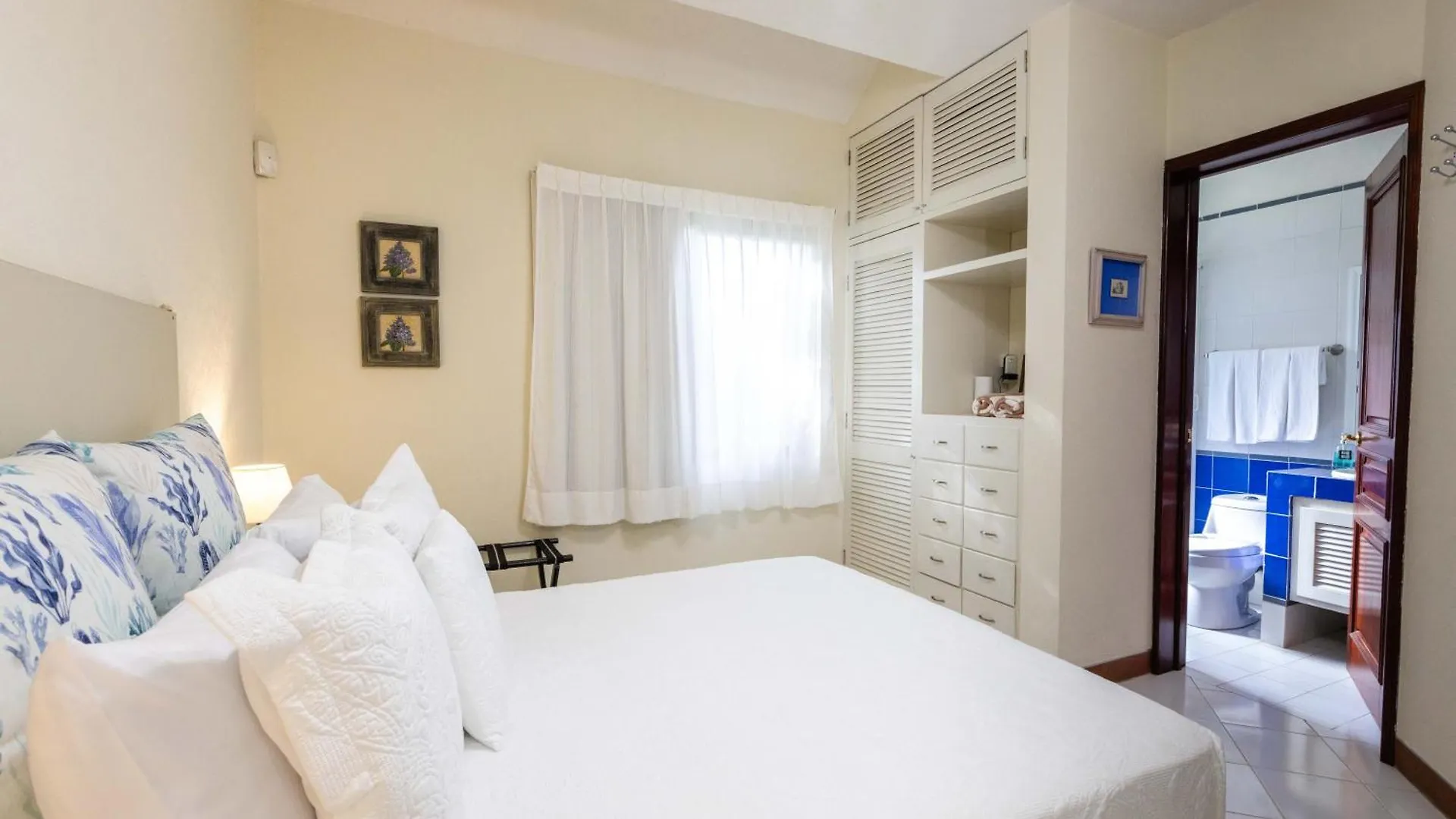 Magnifica Villa Palmeras Luxurious 4 Bedroom 6 Bds 4 Ba Private Pool Lagoon Front Super Fast Wifi Cancun Mexico