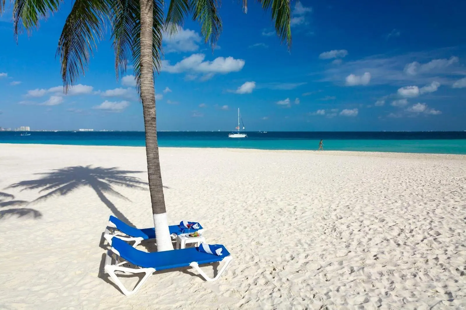 Magnifica Villa Palmeras Luxurious 4 Bedroom 6 Bds 4 Ba Private Pool Lagoon Front Super Fast Wifi Cancun