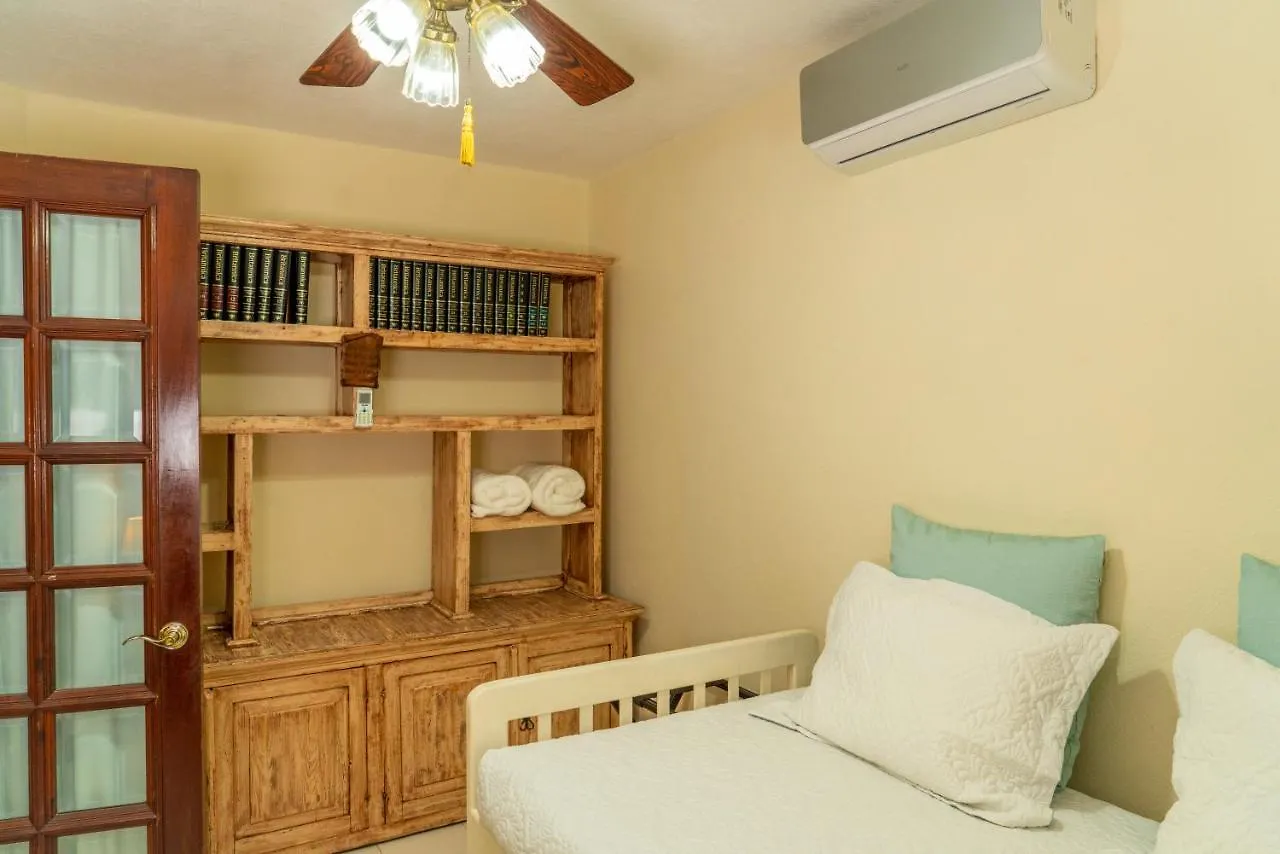 Magnifica Villa Palmeras Luxurious 4 Bedroom 6 Bds 4 Ba Private Pool Lagoon Front Super Fast Wifi Cancún